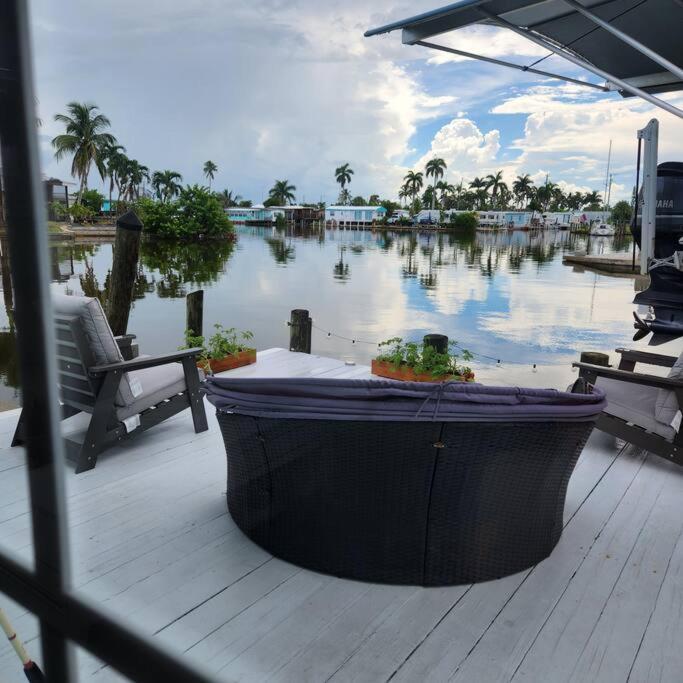 Cay Cove Retreat Villa Matlacha ภายนอก รูปภาพ